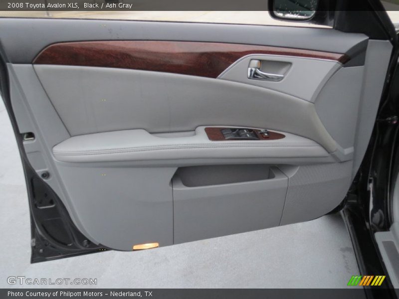 Black / Ash Gray 2008 Toyota Avalon XLS