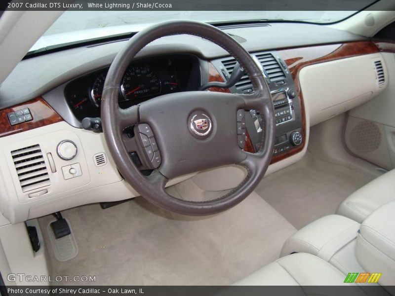 White Lightning / Shale/Cocoa 2007 Cadillac DTS Luxury