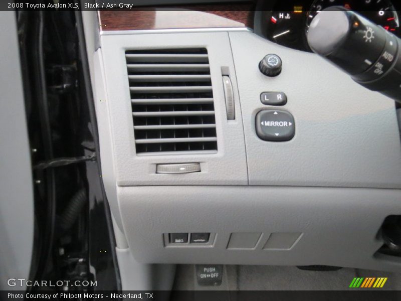 Black / Ash Gray 2008 Toyota Avalon XLS