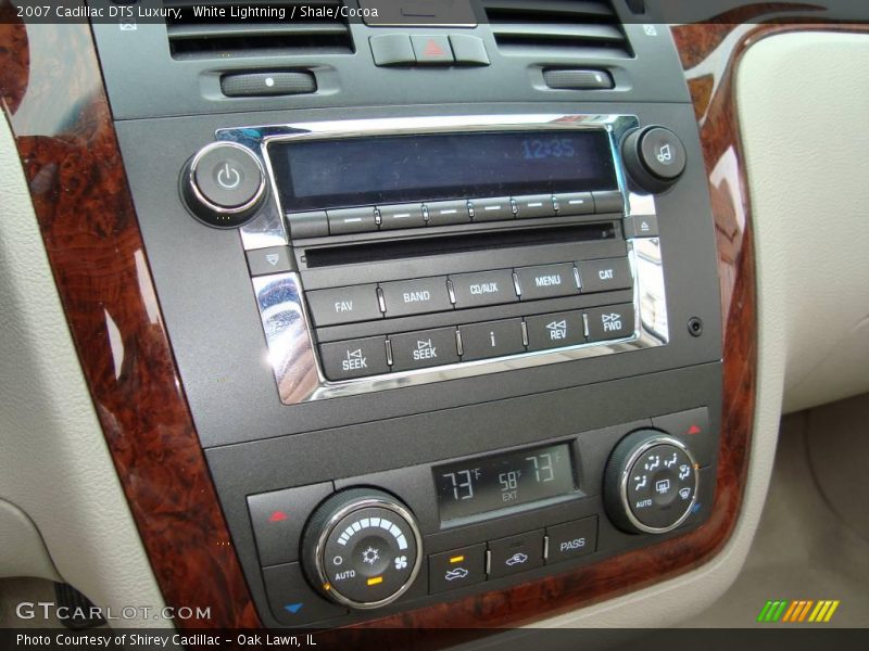 White Lightning / Shale/Cocoa 2007 Cadillac DTS Luxury