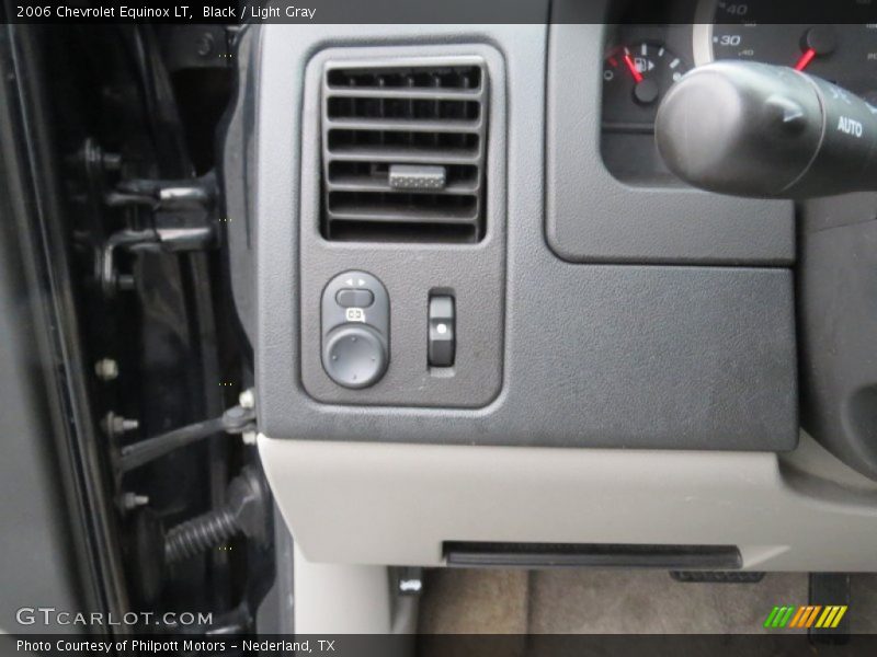 Black / Light Gray 2006 Chevrolet Equinox LT