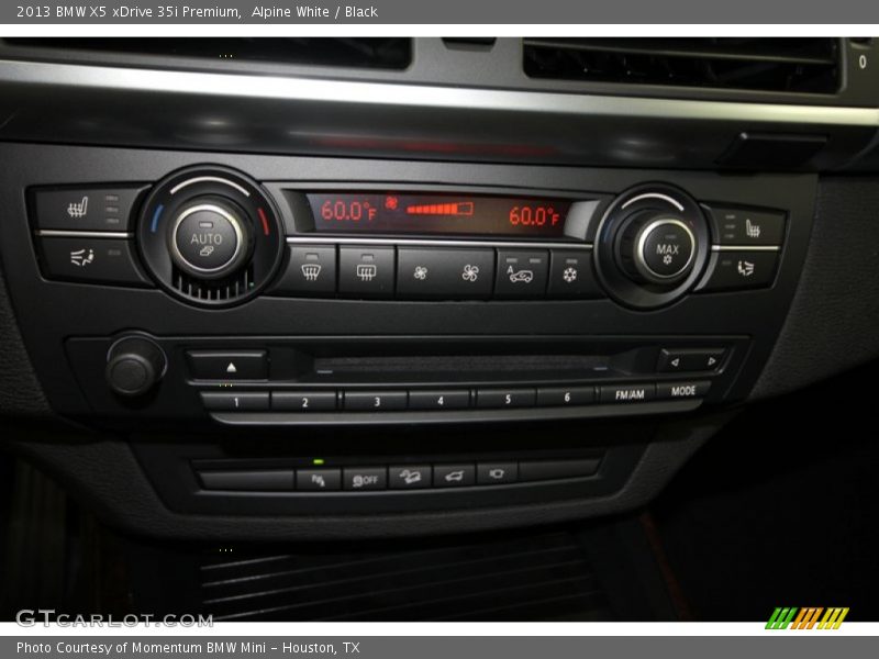 Controls of 2013 X5 xDrive 35i Premium
