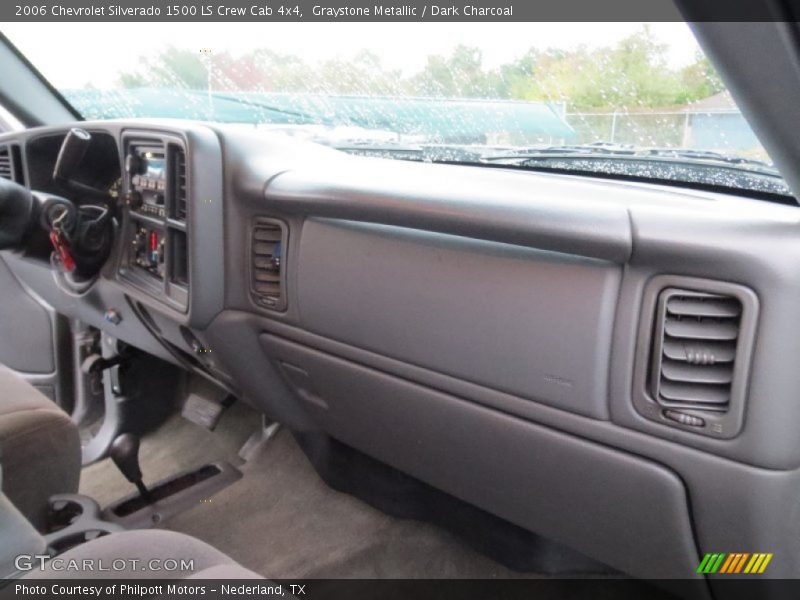 Graystone Metallic / Dark Charcoal 2006 Chevrolet Silverado 1500 LS Crew Cab 4x4