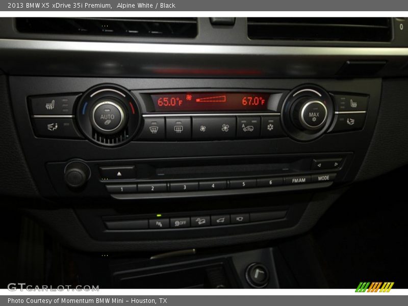 Controls of 2013 X5 xDrive 35i Premium