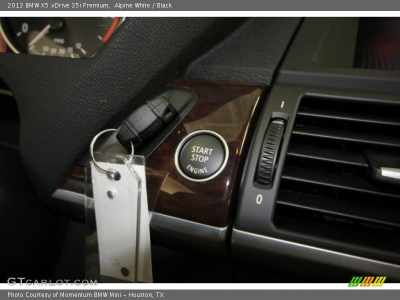 Alpine White / Black 2013 BMW X5 xDrive 35i Premium