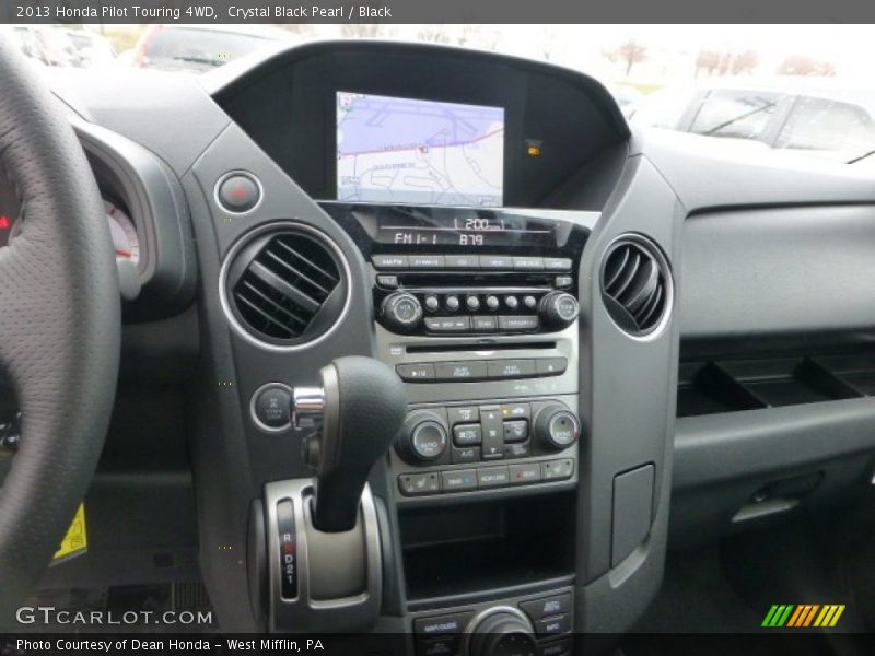 Controls of 2013 Pilot Touring 4WD