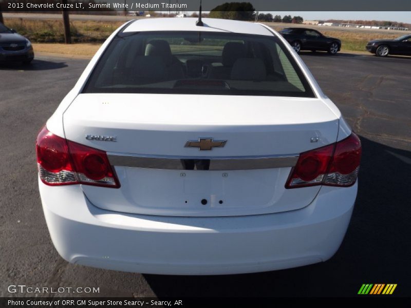 Summit White / Medium Titanium 2013 Chevrolet Cruze LT