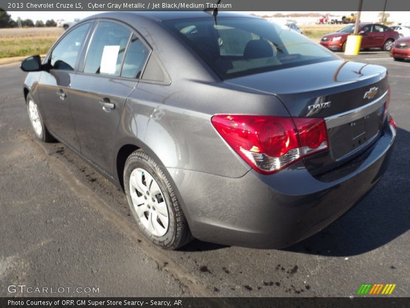 Cyber Gray Metallic / Jet Black/Medium Titanium 2013 Chevrolet Cruze LS