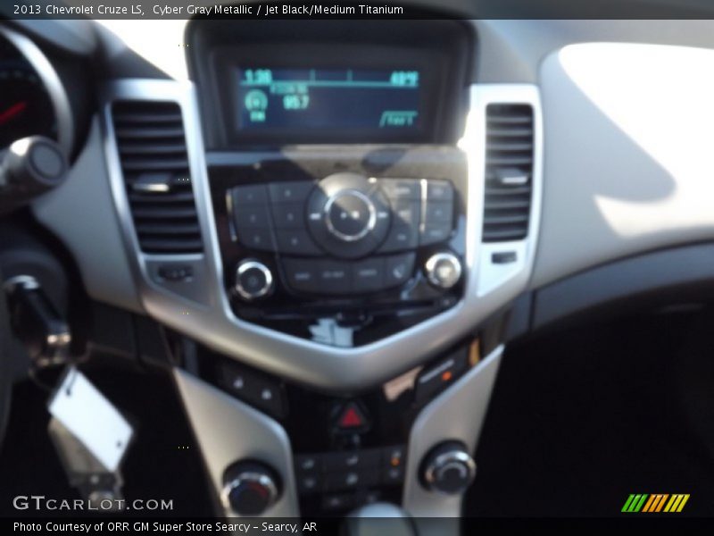 Cyber Gray Metallic / Jet Black/Medium Titanium 2013 Chevrolet Cruze LS
