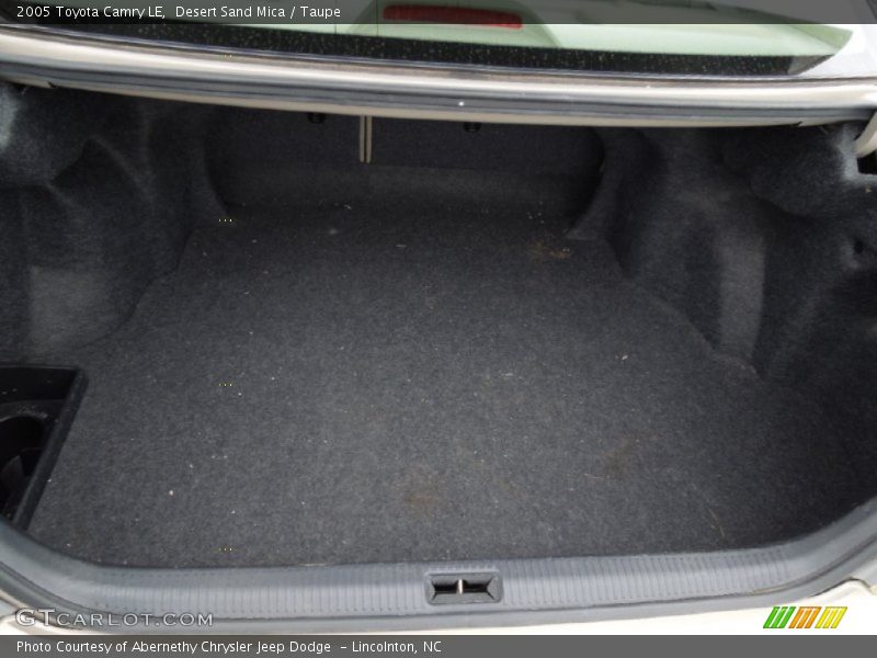 Desert Sand Mica / Taupe 2005 Toyota Camry LE