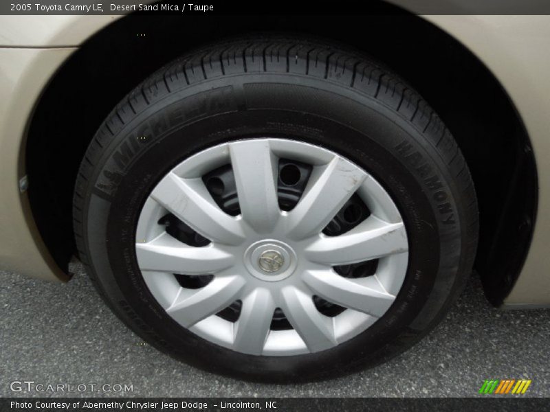 Desert Sand Mica / Taupe 2005 Toyota Camry LE