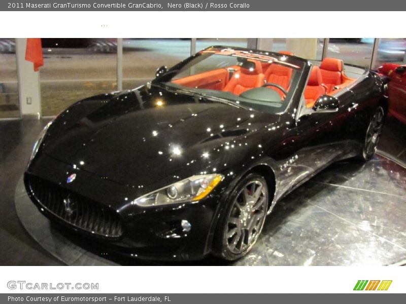 Nero (Black) / Rosso Corallo 2011 Maserati GranTurismo Convertible GranCabrio