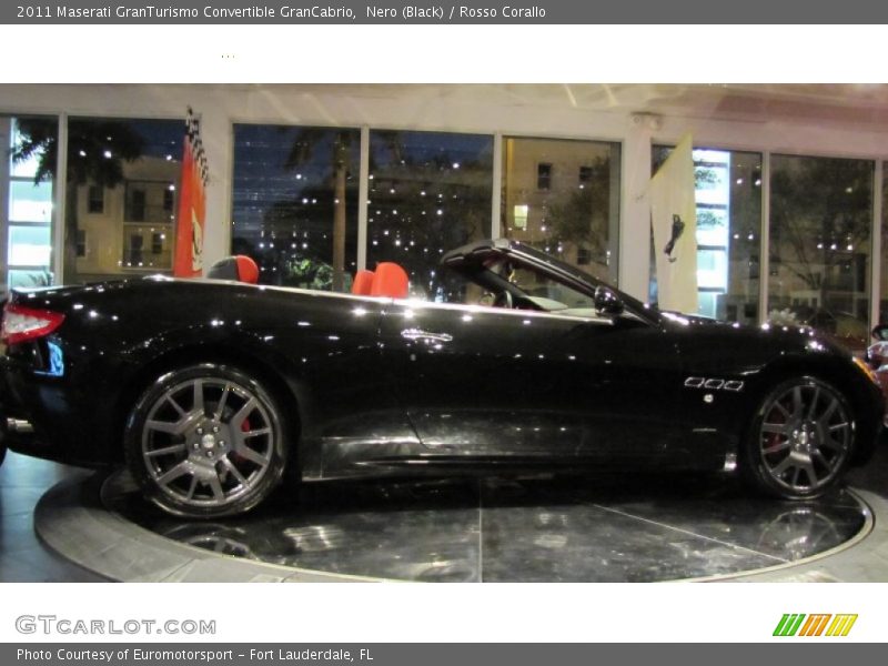 Nero (Black) / Rosso Corallo 2011 Maserati GranTurismo Convertible GranCabrio