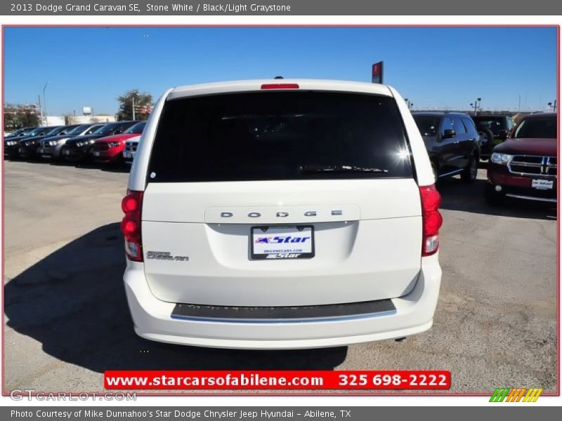Stone White / Black/Light Graystone 2013 Dodge Grand Caravan SE