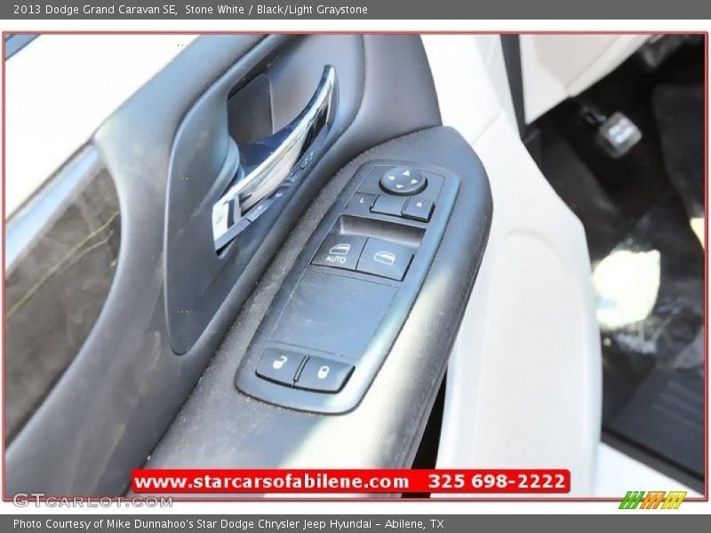 Stone White / Black/Light Graystone 2013 Dodge Grand Caravan SE