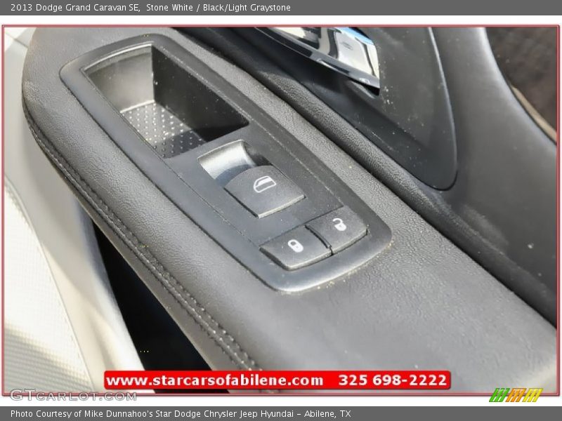 Stone White / Black/Light Graystone 2013 Dodge Grand Caravan SE