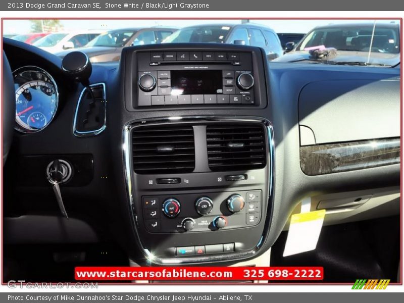 Stone White / Black/Light Graystone 2013 Dodge Grand Caravan SE