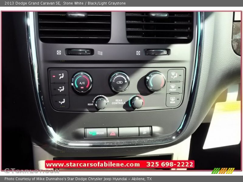 Stone White / Black/Light Graystone 2013 Dodge Grand Caravan SE