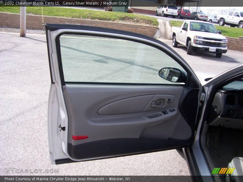 Galaxy Silver Metallic / Medium Gray 2002 Chevrolet Monte Carlo LS