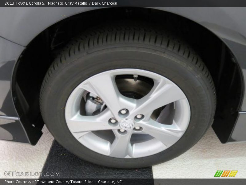 Magnetic Gray Metallic / Dark Charcoal 2013 Toyota Corolla S
