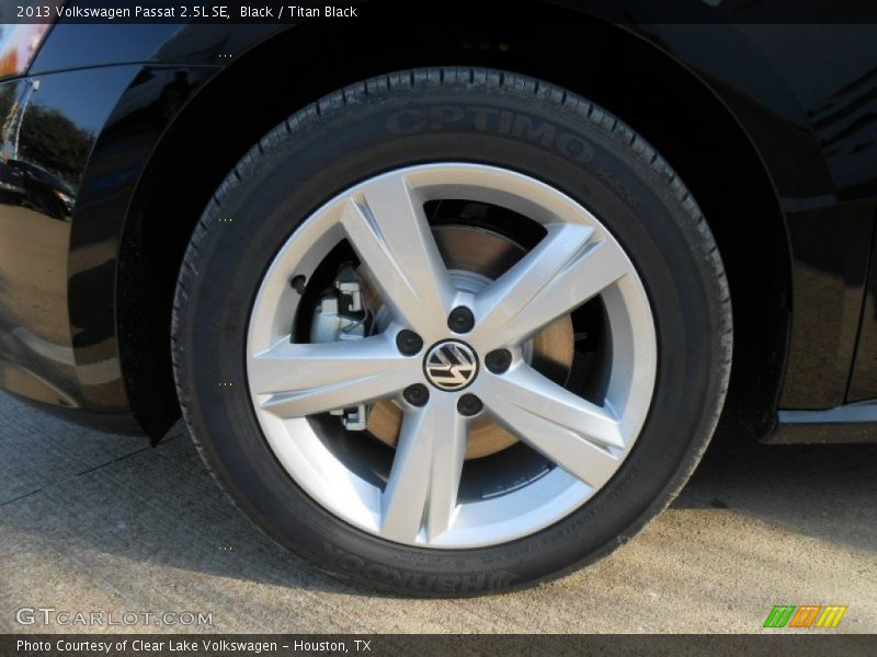 Black / Titan Black 2013 Volkswagen Passat 2.5L SE