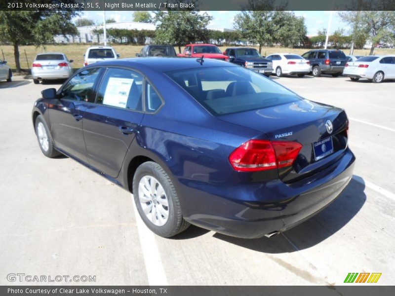 Night Blue Metallic / Titan Black 2013 Volkswagen Passat 2.5L S