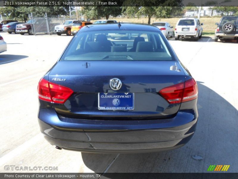 Night Blue Metallic / Titan Black 2013 Volkswagen Passat 2.5L S