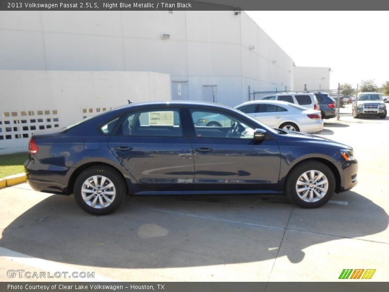 Night Blue Metallic / Titan Black 2013 Volkswagen Passat 2.5L S