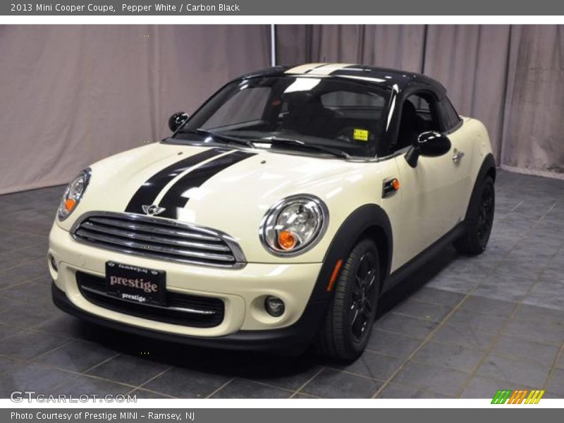Pepper White / Carbon Black 2013 Mini Cooper Coupe