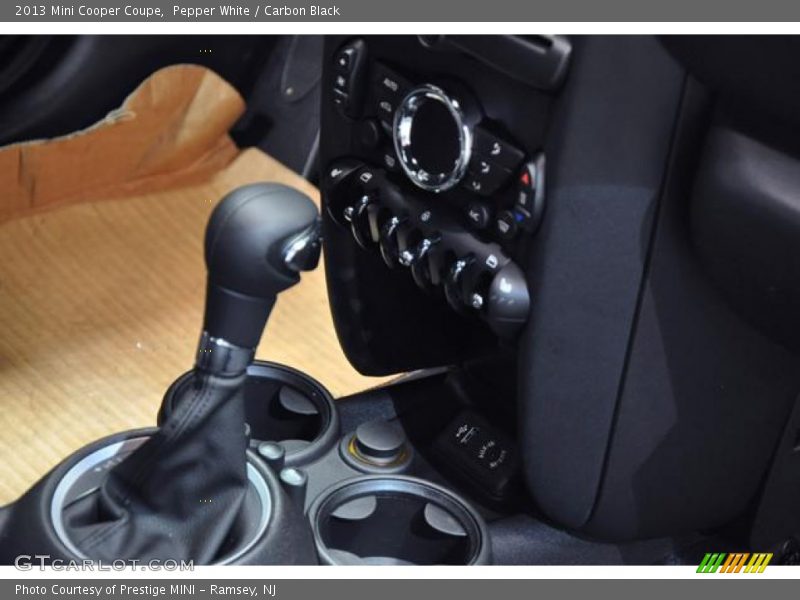 Pepper White / Carbon Black 2013 Mini Cooper Coupe