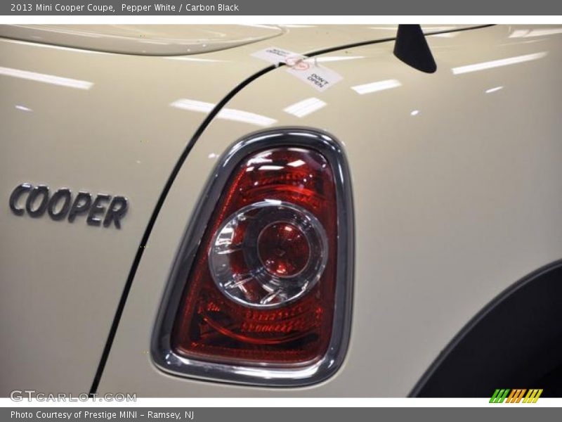 Pepper White / Carbon Black 2013 Mini Cooper Coupe