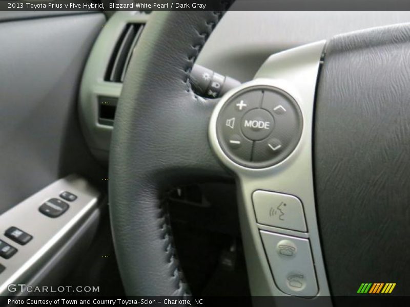 Blizzard White Pearl / Dark Gray 2013 Toyota Prius v Five Hybrid