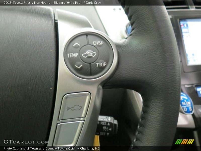 Blizzard White Pearl / Dark Gray 2013 Toyota Prius v Five Hybrid