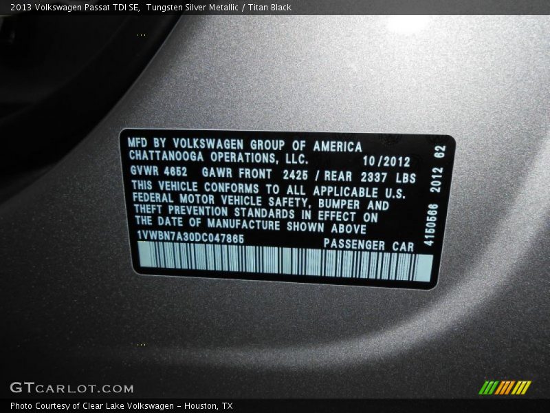 Tungsten Silver Metallic / Titan Black 2013 Volkswagen Passat TDI SE