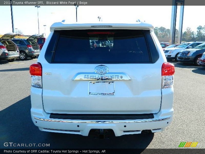 Blizzard White Pearl / Beige 2013 Toyota 4Runner SR5