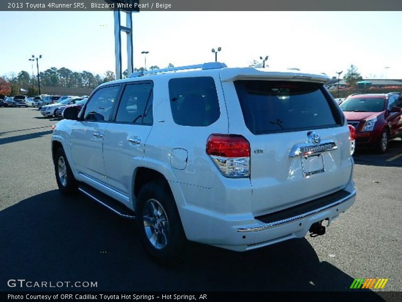 Blizzard White Pearl / Beige 2013 Toyota 4Runner SR5