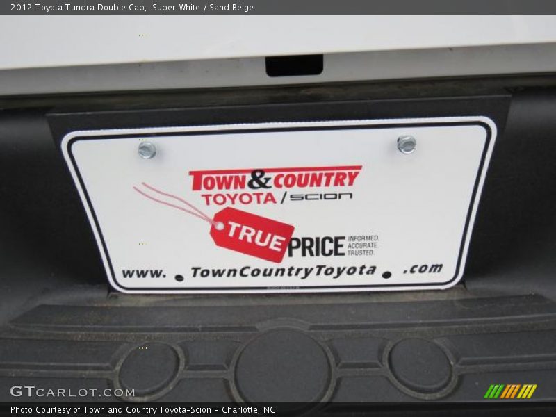 Super White / Sand Beige 2012 Toyota Tundra Double Cab