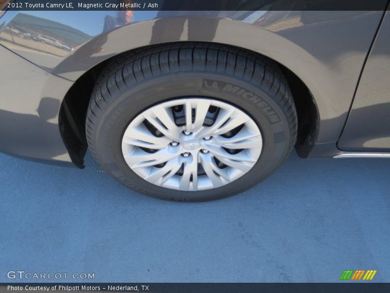 Magnetic Gray Metallic / Ash 2012 Toyota Camry LE