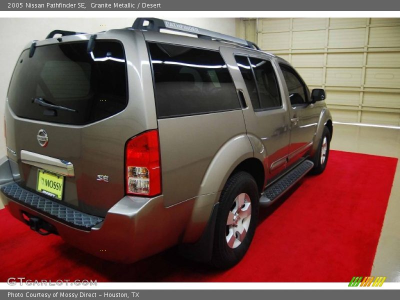 Granite Metallic / Desert 2005 Nissan Pathfinder SE