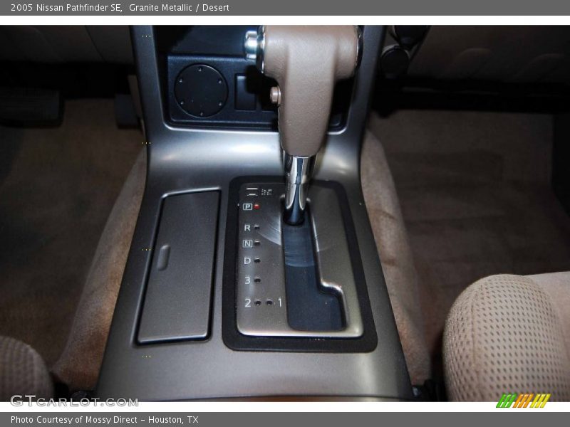Granite Metallic / Desert 2005 Nissan Pathfinder SE