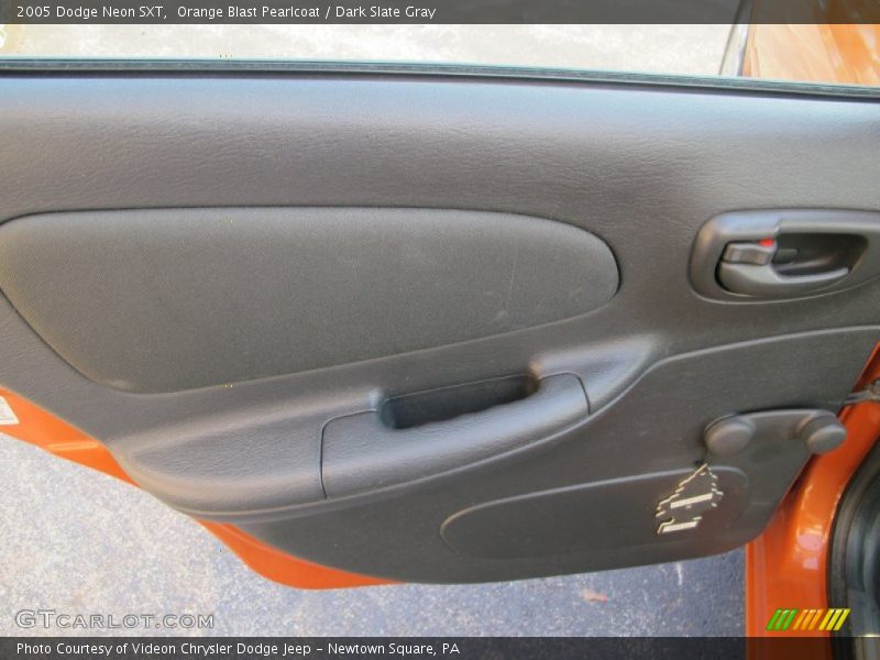 Orange Blast Pearlcoat / Dark Slate Gray 2005 Dodge Neon SXT