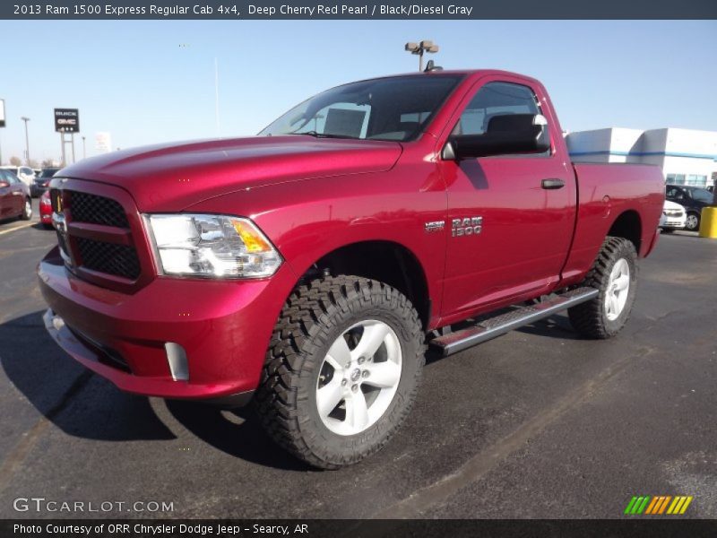 Front 3/4 View of 2013 1500 Express Regular Cab 4x4