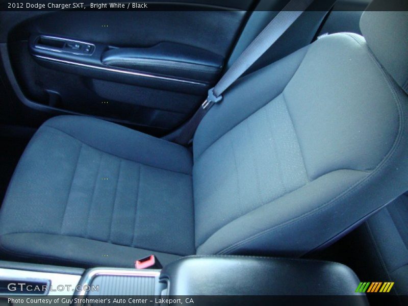 Bright White / Black 2012 Dodge Charger SXT