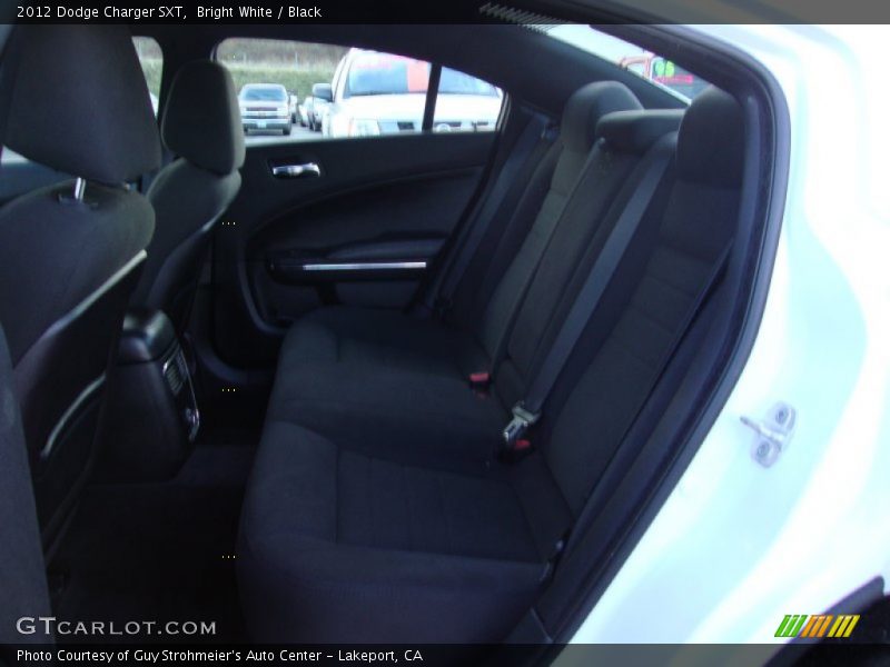 Bright White / Black 2012 Dodge Charger SXT