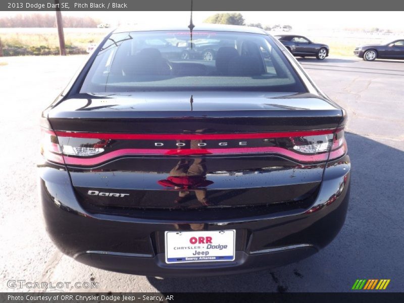 Pitch Black / Black 2013 Dodge Dart SE