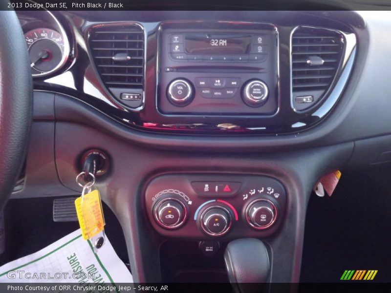 Pitch Black / Black 2013 Dodge Dart SE