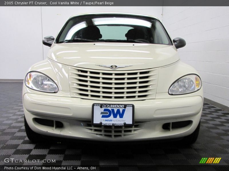 Cool Vanilla White / Taupe/Pearl Beige 2005 Chrysler PT Cruiser