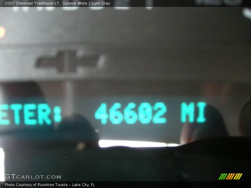 Summit White / Light Gray 2007 Chevrolet TrailBlazer LT