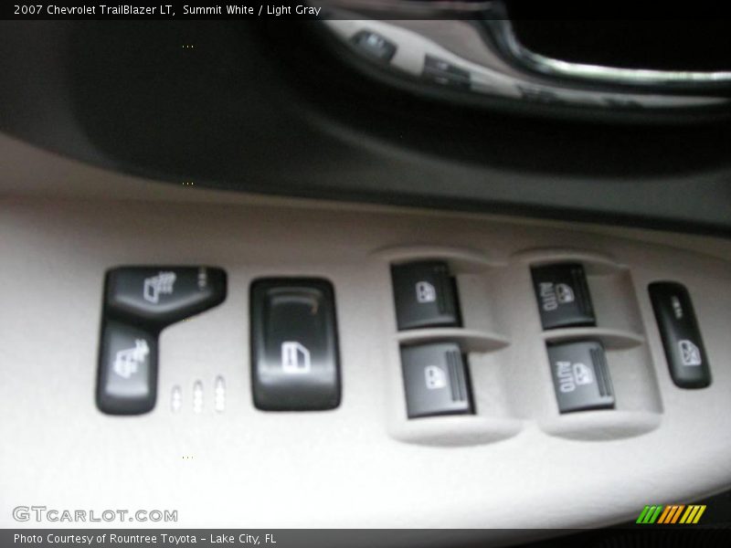 Summit White / Light Gray 2007 Chevrolet TrailBlazer LT