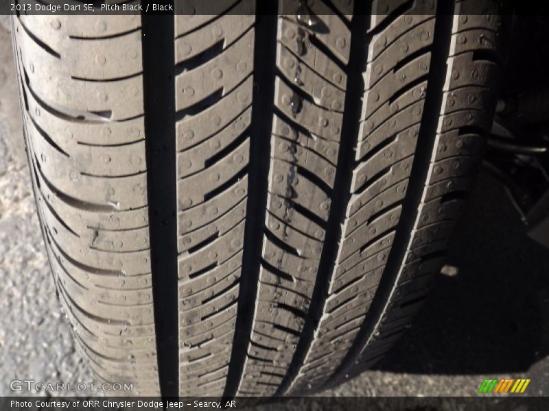 Pitch Black / Black 2013 Dodge Dart SE